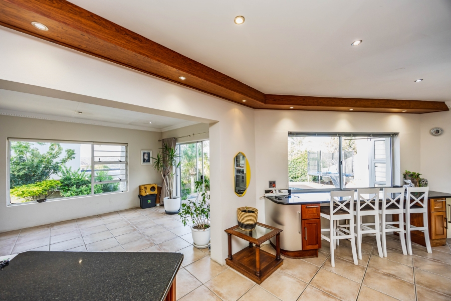 4 Bedroom Property for Sale in Beacon Bay Eastern Cape
